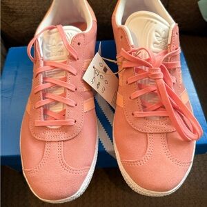 Adidas Women's Coral Sneakers